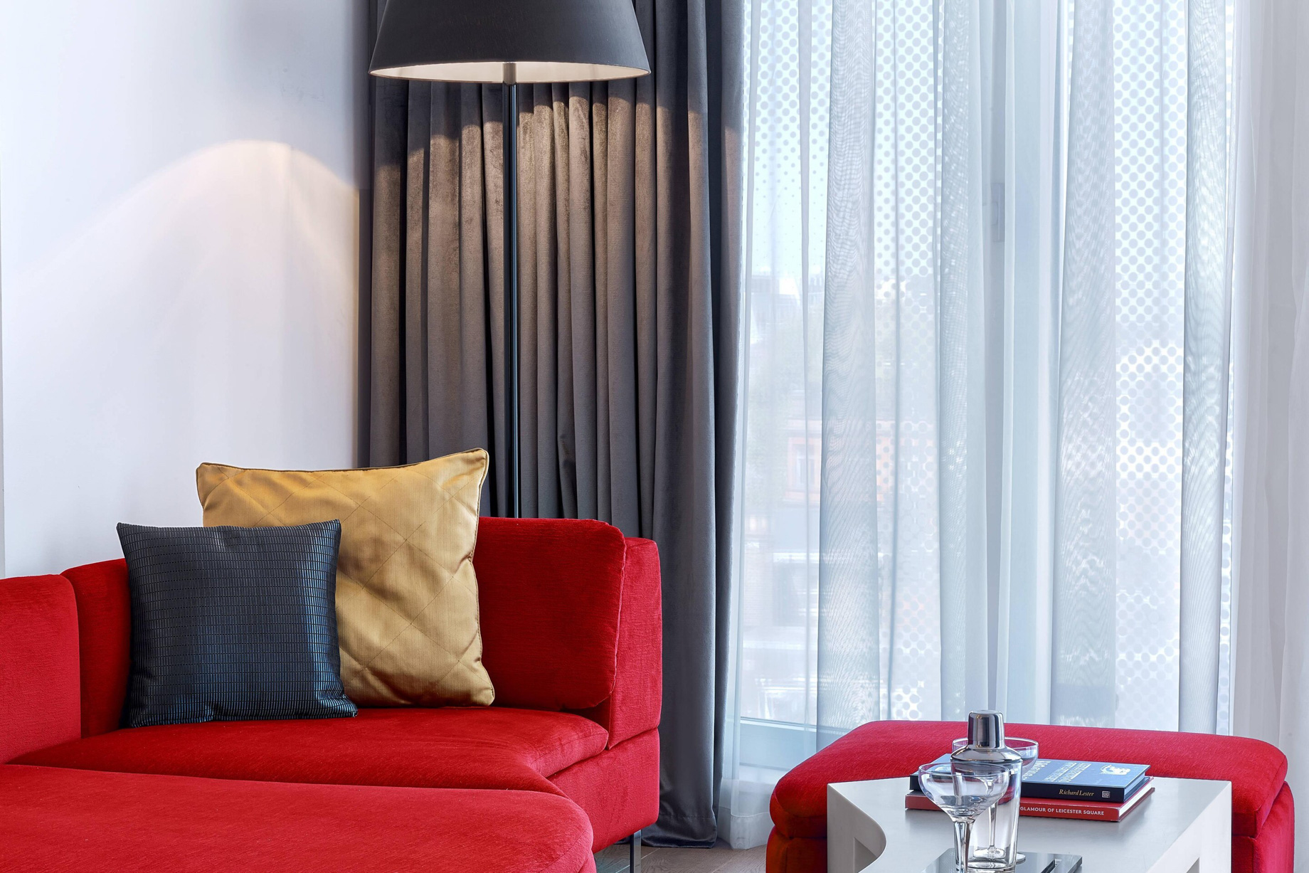 W London Hotel – London, United Kingdom – Studio Suite Seating