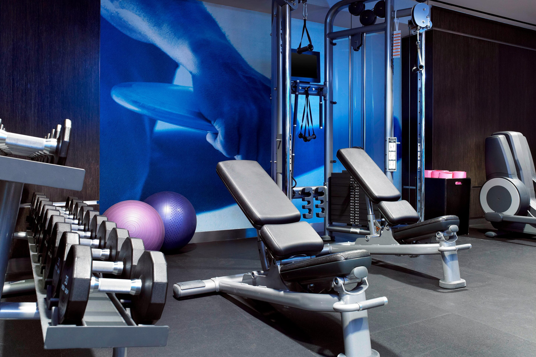 W Los Angeles West Beverly Hills Hotel – Los Angeles, CA, USA – Fitness Center