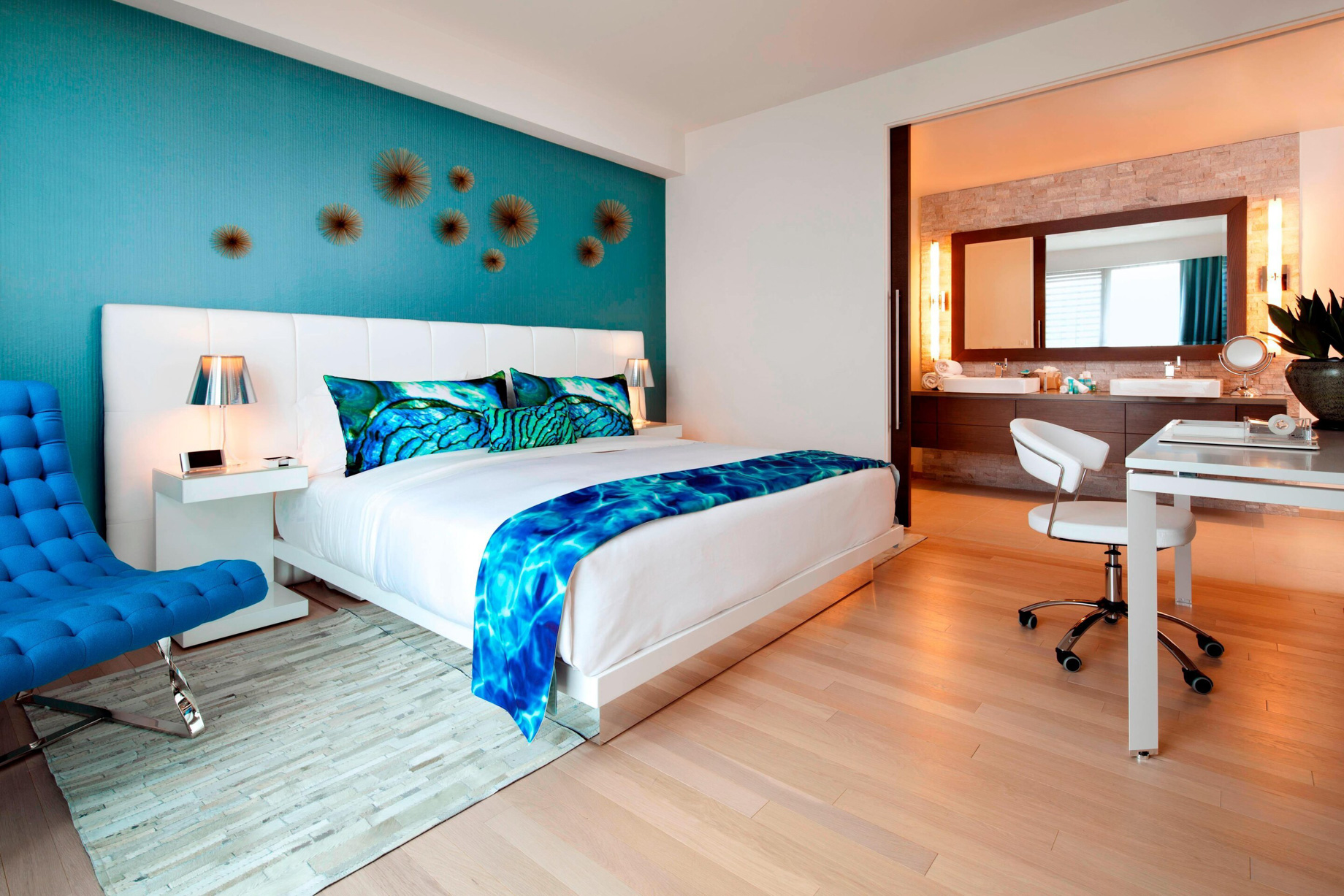 W Scottsdale Hotel – Scottsdale, AZ, USA – WOW Suite Bedroom