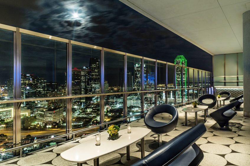 W Dallas Victory Hotel - Dallas, TX, USA - Altitude Terrace Downtown View