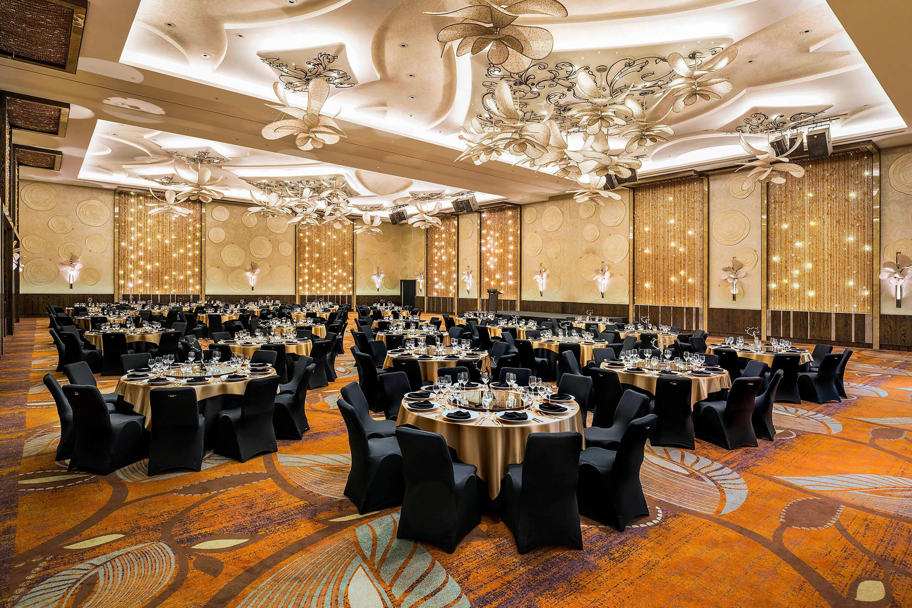 W Singapore Sentosa Cove Hotel – Singapore – Great Room Banquet Setting