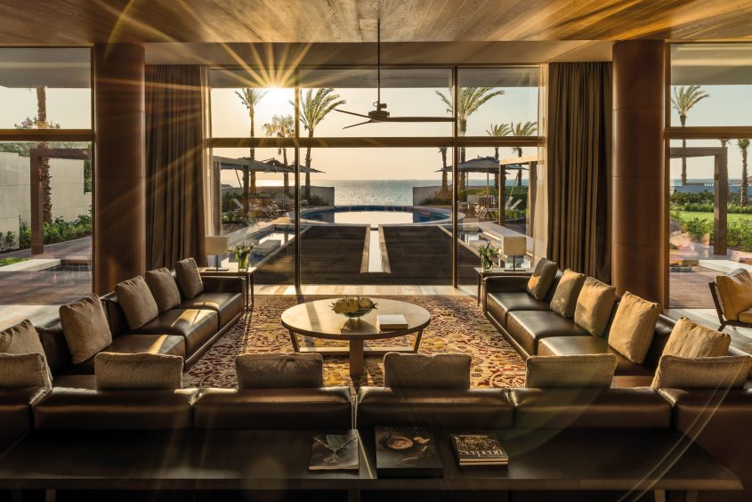 Bvlgari Resort Dubai - Jumeira Bay Island, Dubai, UAE - Bvlgari Villa Living Room Ocean Pool View Sunset