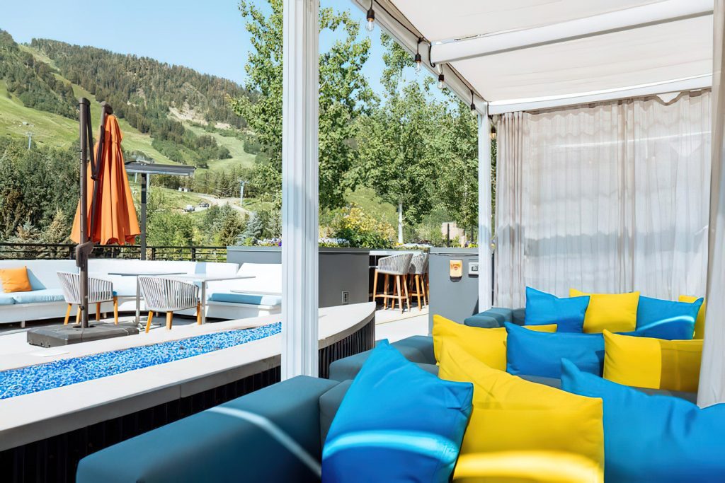 W Aspen Hotel - Aspen, CO, USA - WET Deck Daydream Lounge Cabana Mountain View