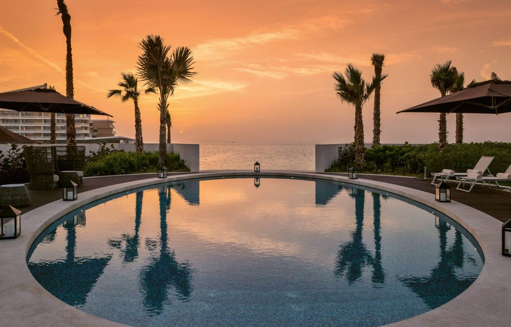 Bvlgari Resort Dubai - Jumeira Bay Island, Dubai, UAE - Bvlgari Villa Ocean Pool View Twilight
