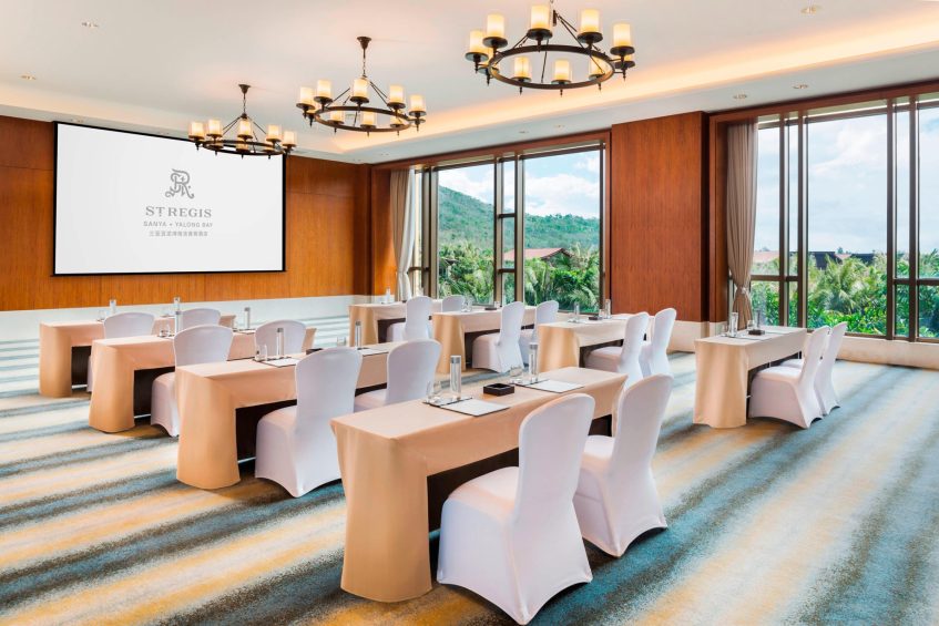 The St. Regis Sanya Yalong Bay Resort - Hainan, China - VIP Meeting Room