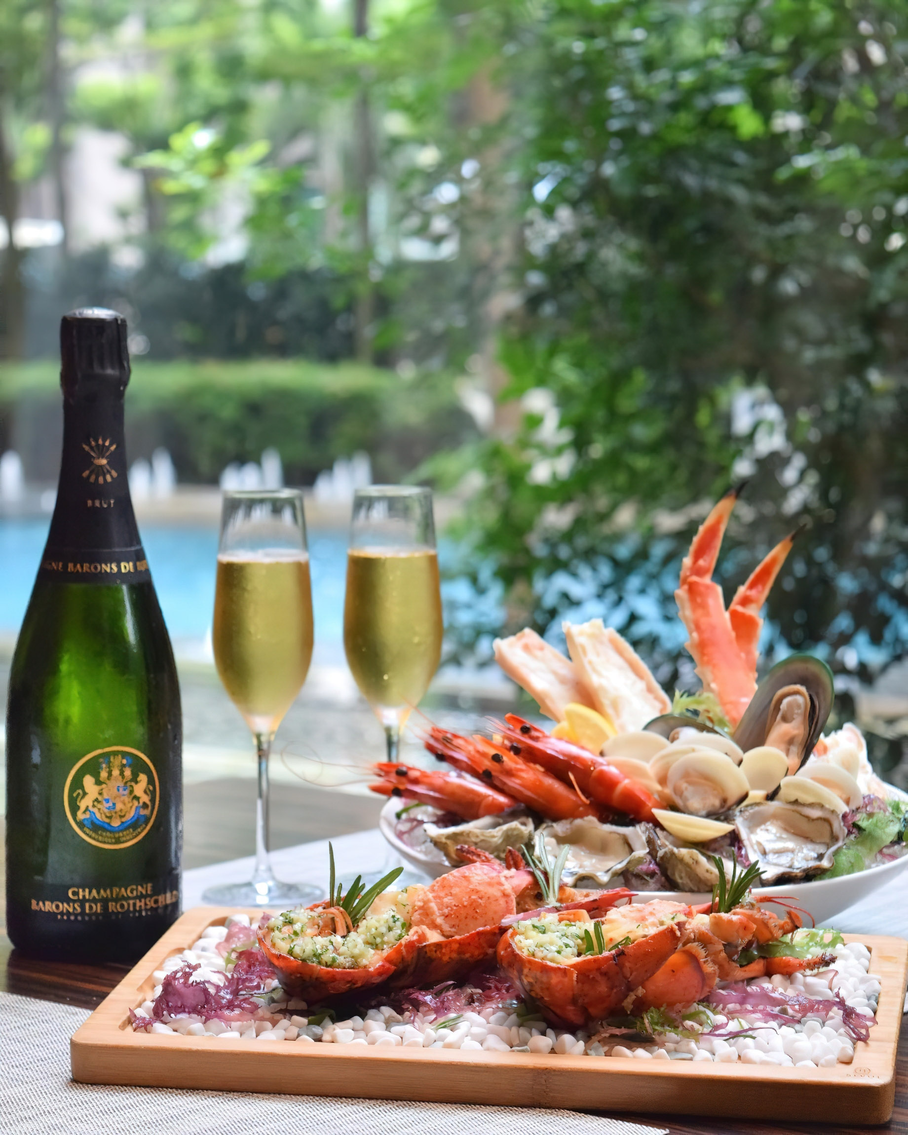 The St. Regis Singapore Hotel – Singapore – Boozy Brunch