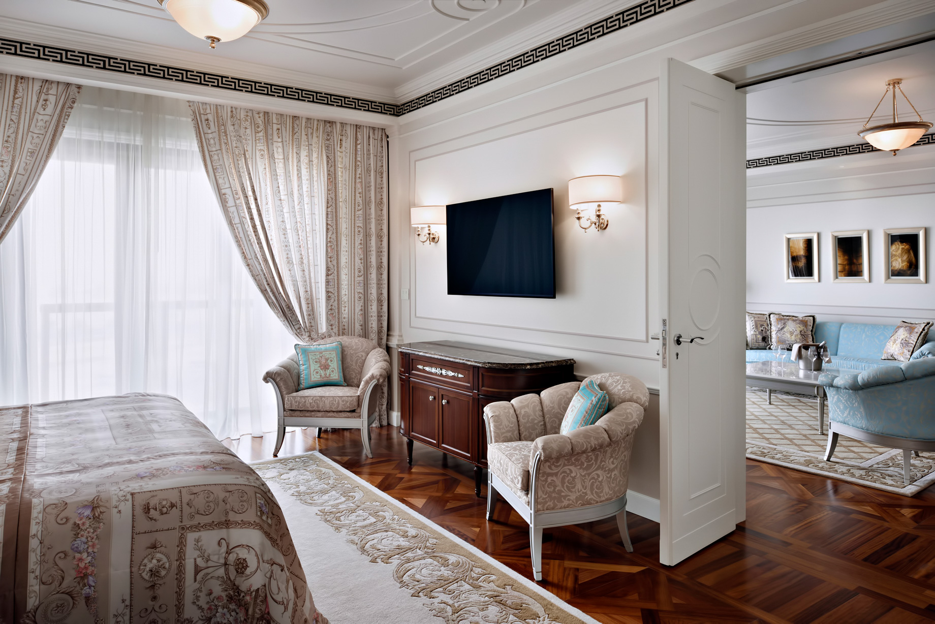 Palazzo Versace Dubai Hotel – Jaddaf Waterfront, Dubai, UAE – Grand Suite Bedroom