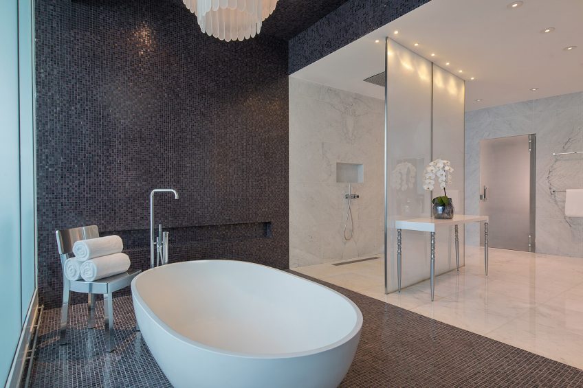 W Abu Dhabi Yas Island Hotel - Abu Dhabi, UAE - E WOW Suite Bathroom