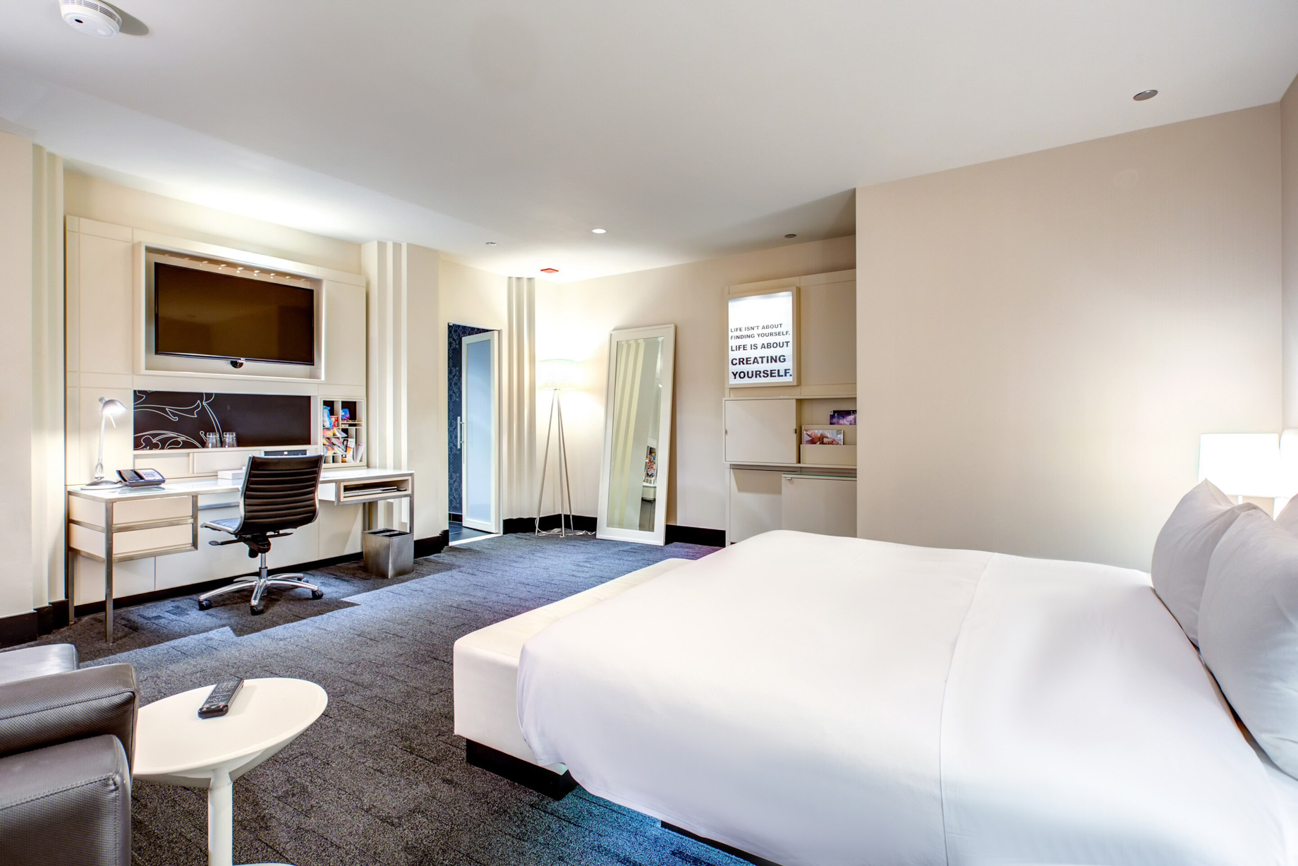 W Chicago City Center Hotel – Chicago, IL, USA – WOW Suite King