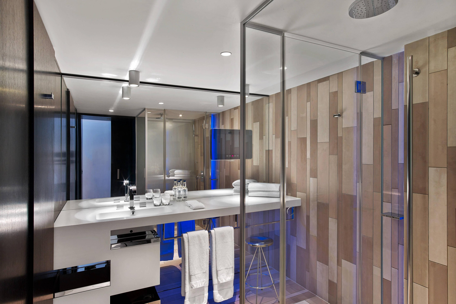 W London Hotel - London, United Kingdom - Suite Bathroom Shower