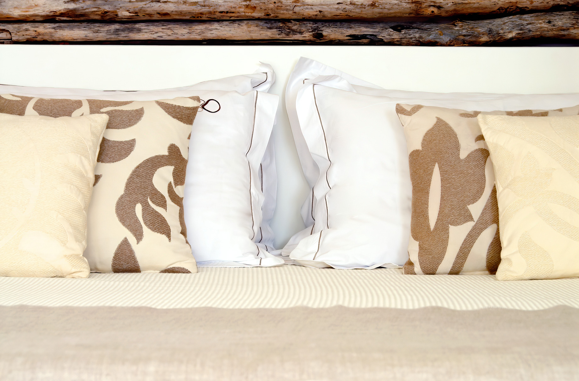 Mystique Hotel Santorini – Oia, Santorini Island, Greece - Bedroom Decor