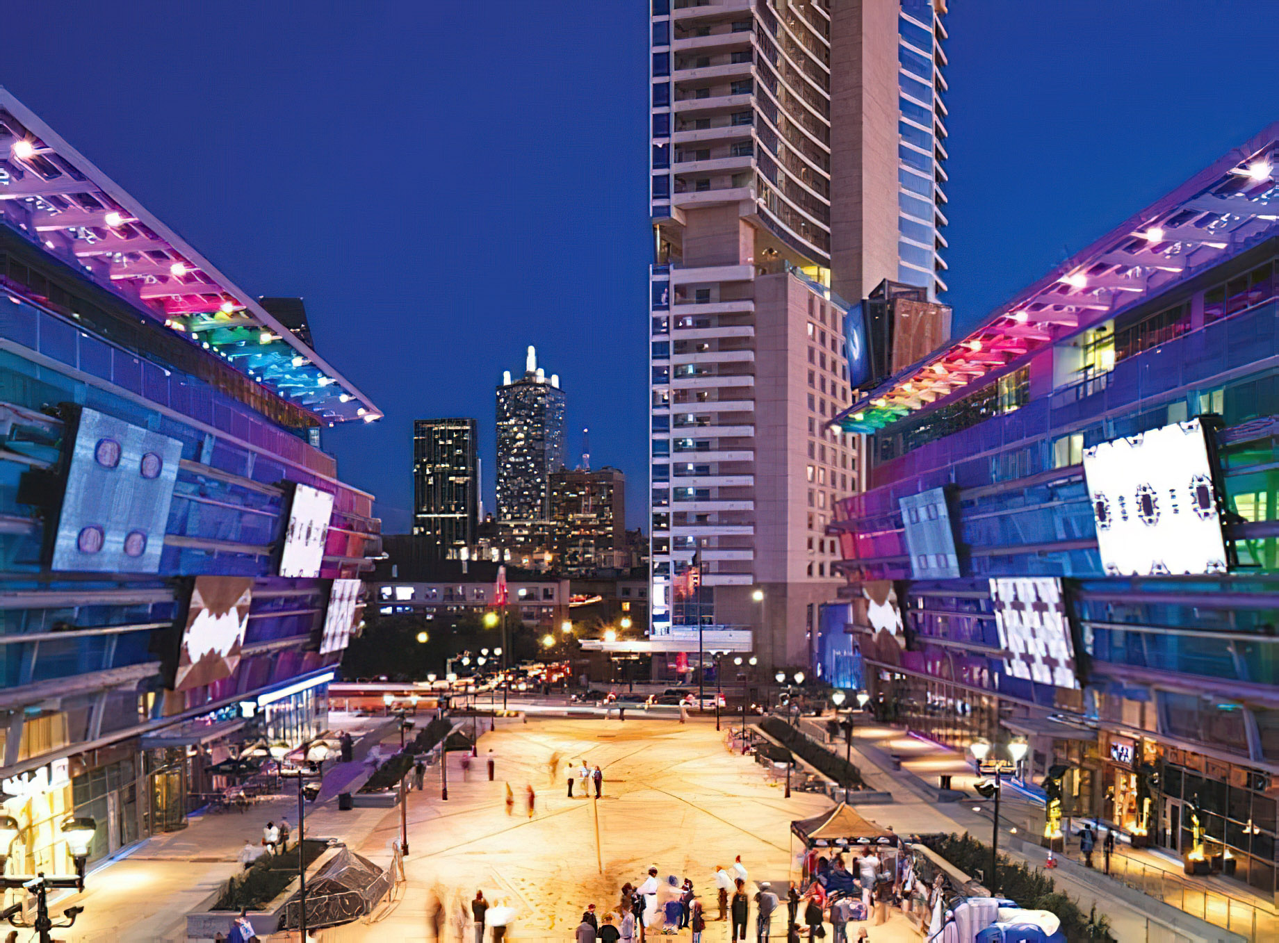 W Dallas Victory Hotel - Dallas, TX, USA - Victory Park Night