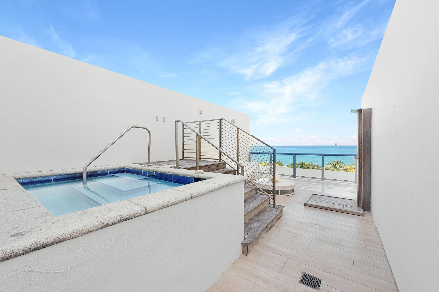 W South Beach Hotel – Miami Beach, FL, USA – Mega Bi Level Suite Plunge Pool