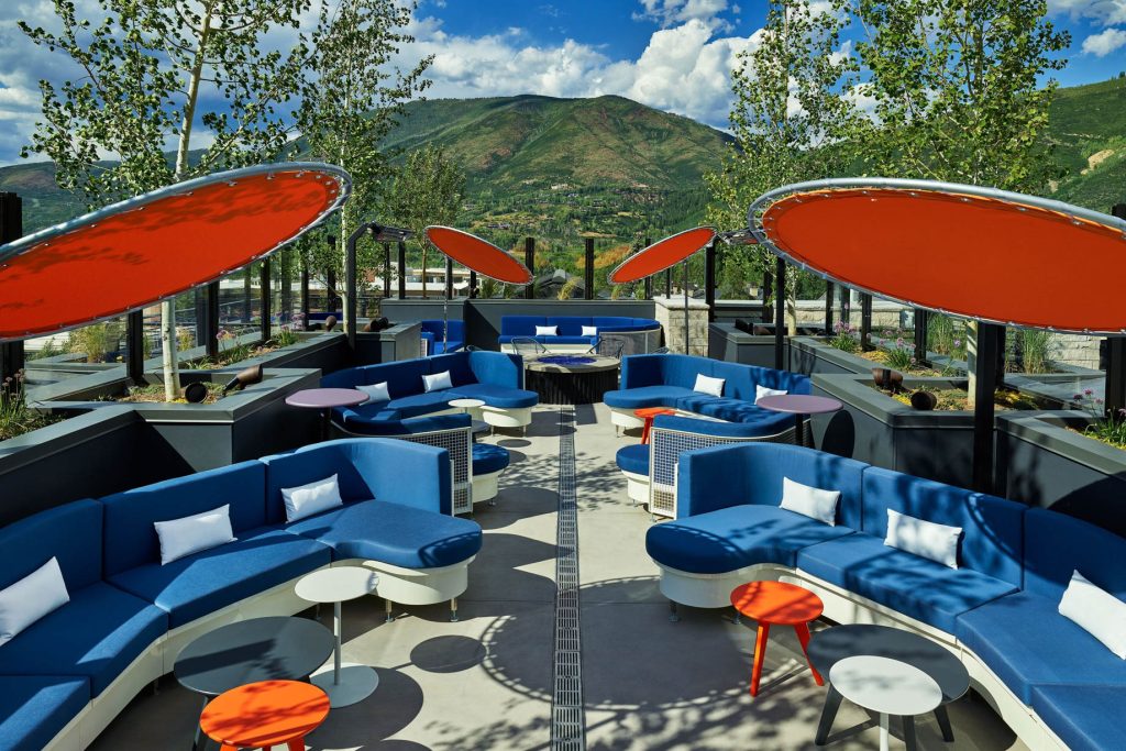 W Aspen Hotel - Aspen, CO, USA - WET Deck Lounge