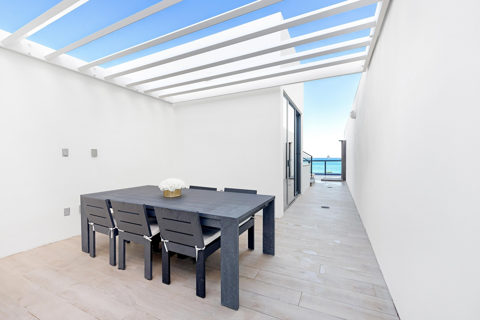 W South Beach Hotel – Miami Beach, FL, USA – Mega Bi Level Suite Outdoor Dining Area