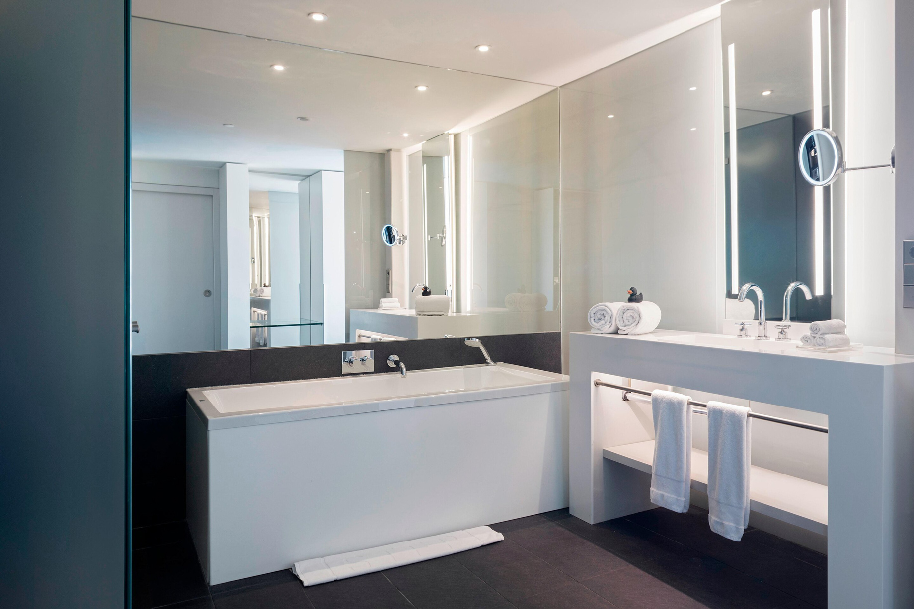 W Barcelona Hotel – Barcelona, Spain – Studio Suite Bathroom