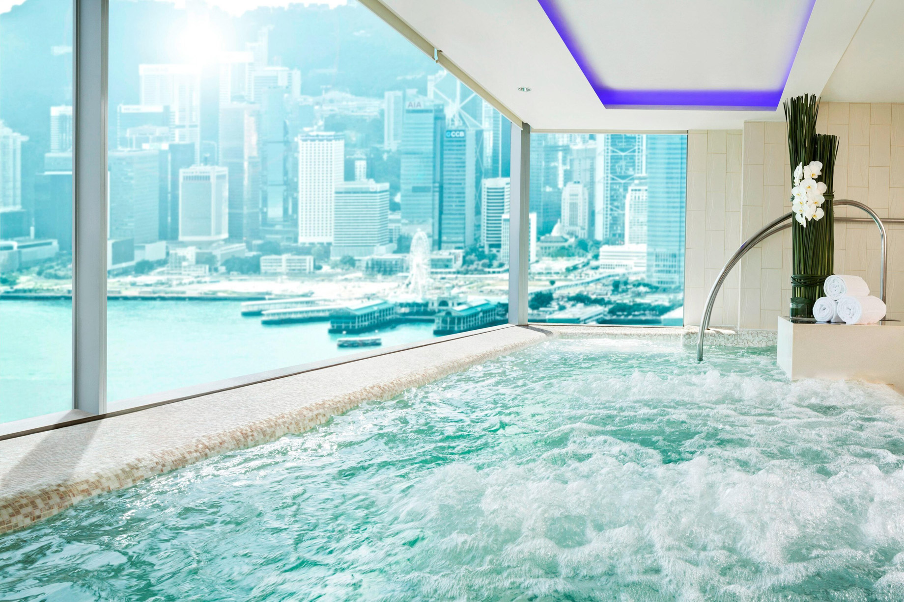 W Hong Kong Hotel - Hong Kong - Bliss Spa Pool View