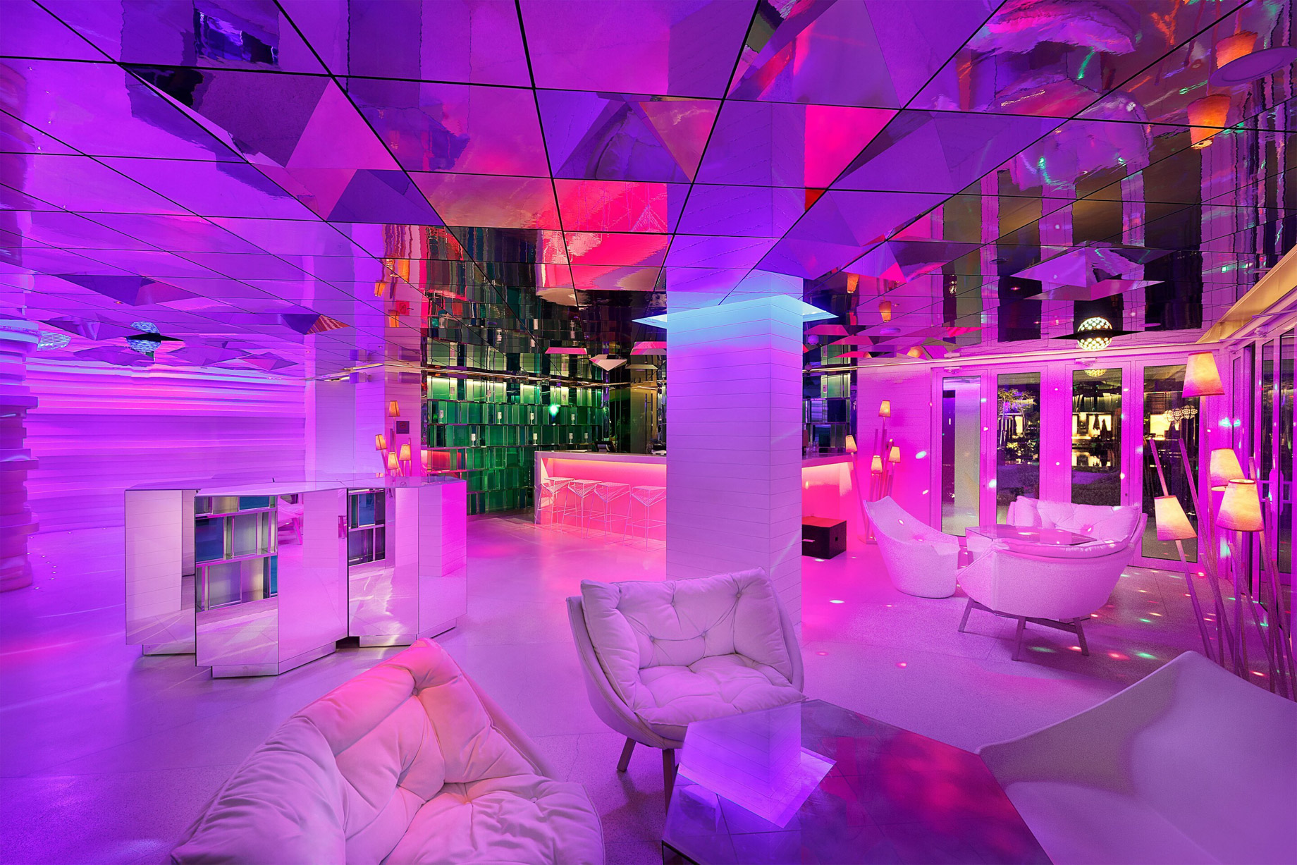 W Muscat Resort - Muscat, Oman - WET Deck Lounge Night