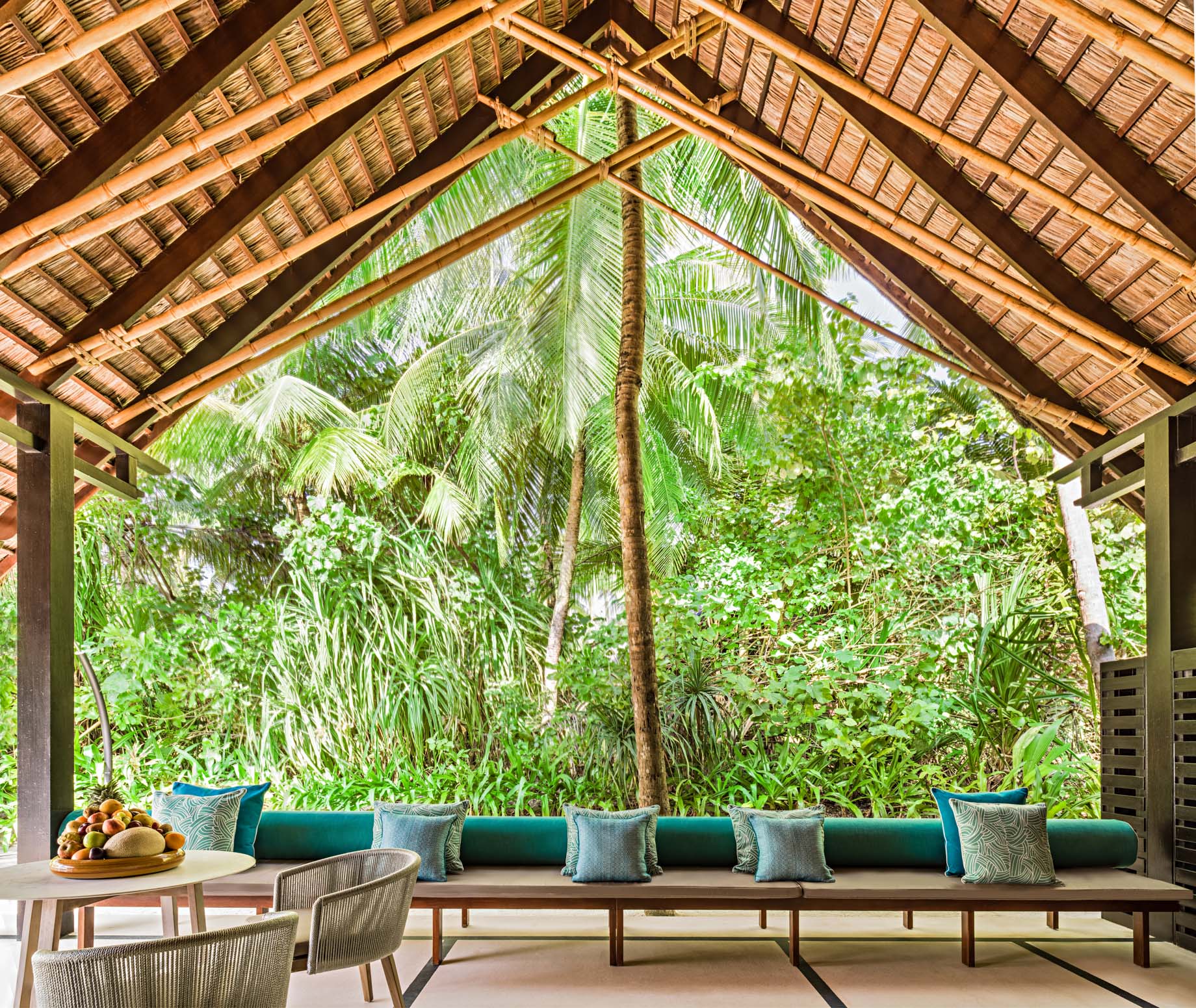 One&Only Reethi Rah Resort - North Male Atoll, Maldives - Grand Beach Villa Lounge