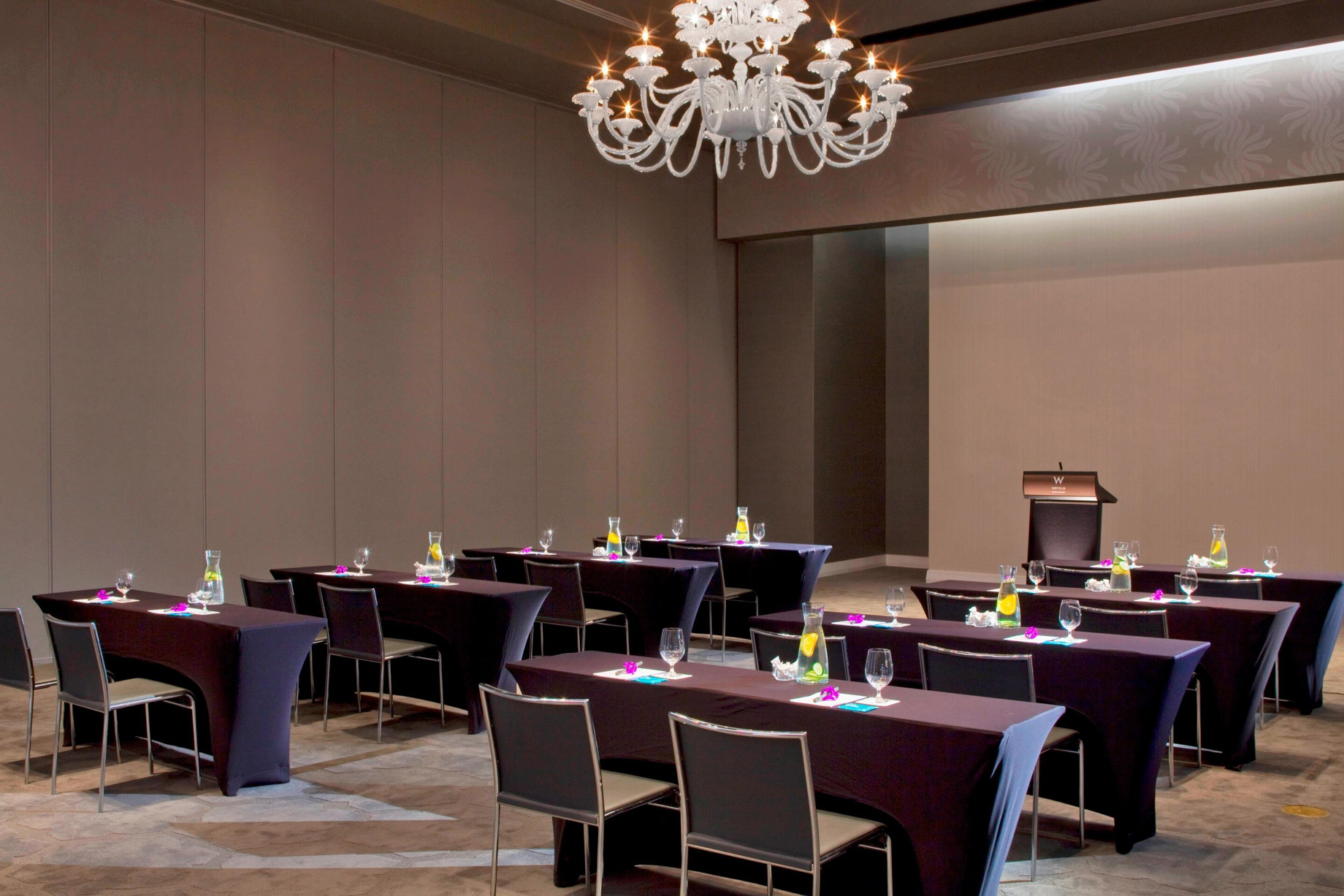 W Austin Hotel – Austin, TX, USA – Meeting Facility Room
