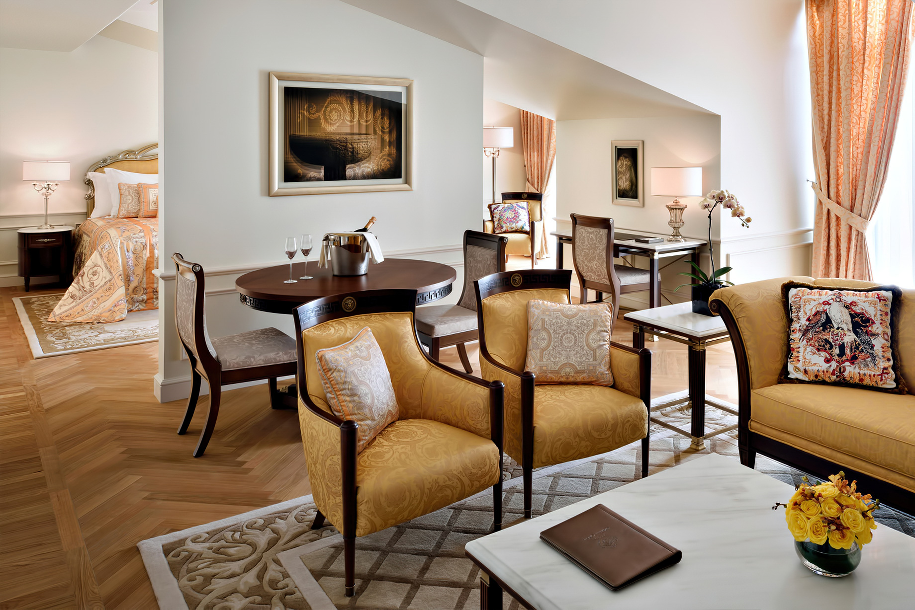 Palazzo Versace Dubai Hotel - Jaddaf Waterfront, Dubai, UAE - Permiere Versace Club Room Living Area