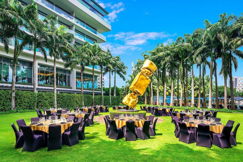 W Singapore Sentosa Cove Hotel - Singapore - W Lawn Setup