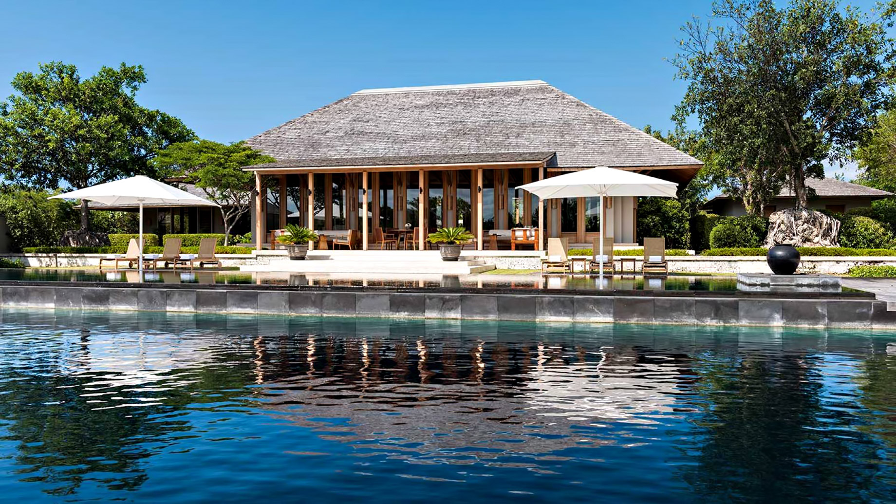 Amanyara Resort - Providenciales, Turks and Caicos Islands - 6 Bedroom Amanyara Villa Poolside Lounge