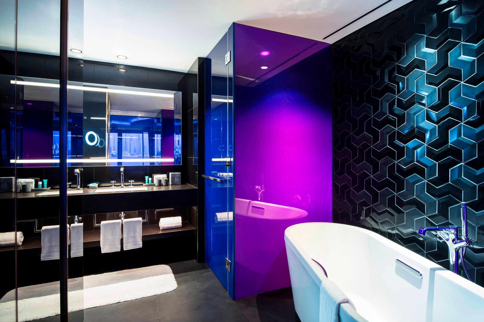 W Dubai The Palm Resort – Dubai, UAE – Spectacular Terrace Bathroom