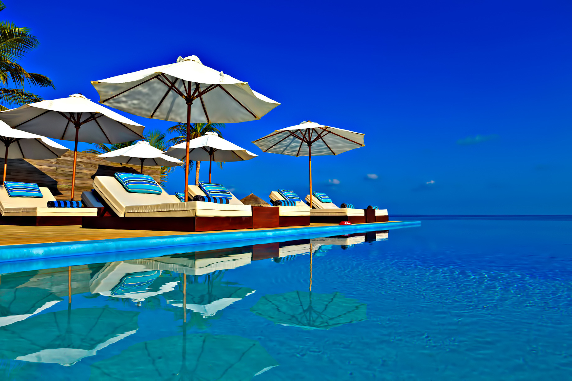 Velassaru Maldives Resort – South Male Atoll, Maldives – Over Water Suite Pool
