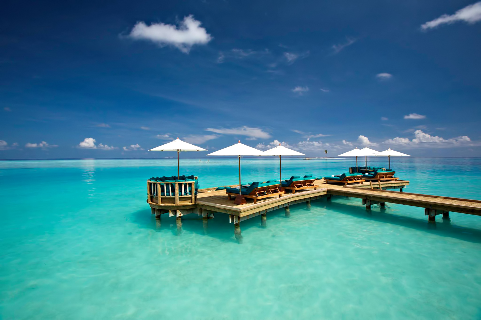 Gili Lankanfushi Resort – North Male Atoll, Maldives – Overwater Bar Deck