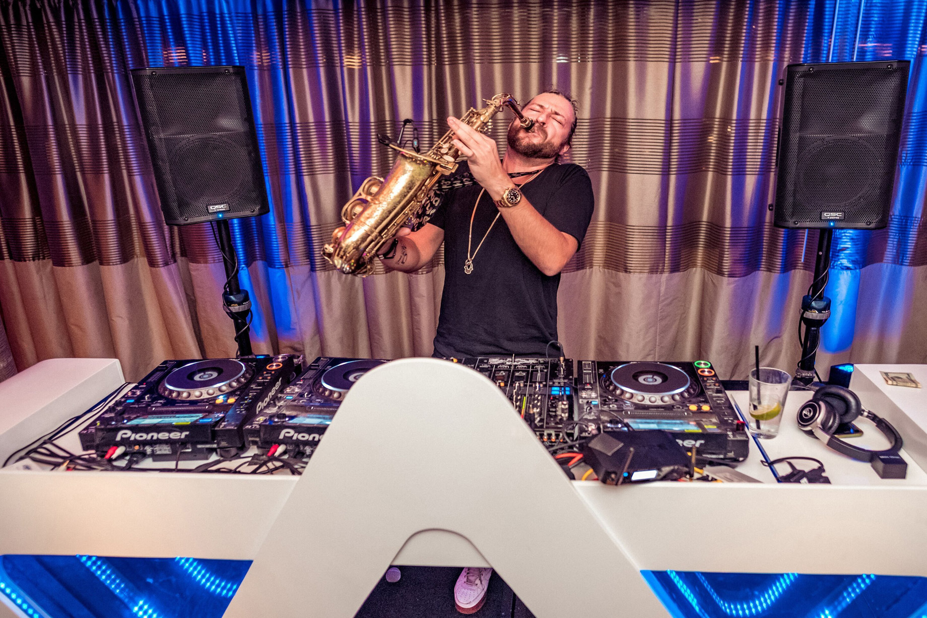 W Scottsdale Hotel - Scottsdale, AZ, USA - Social Event DJ