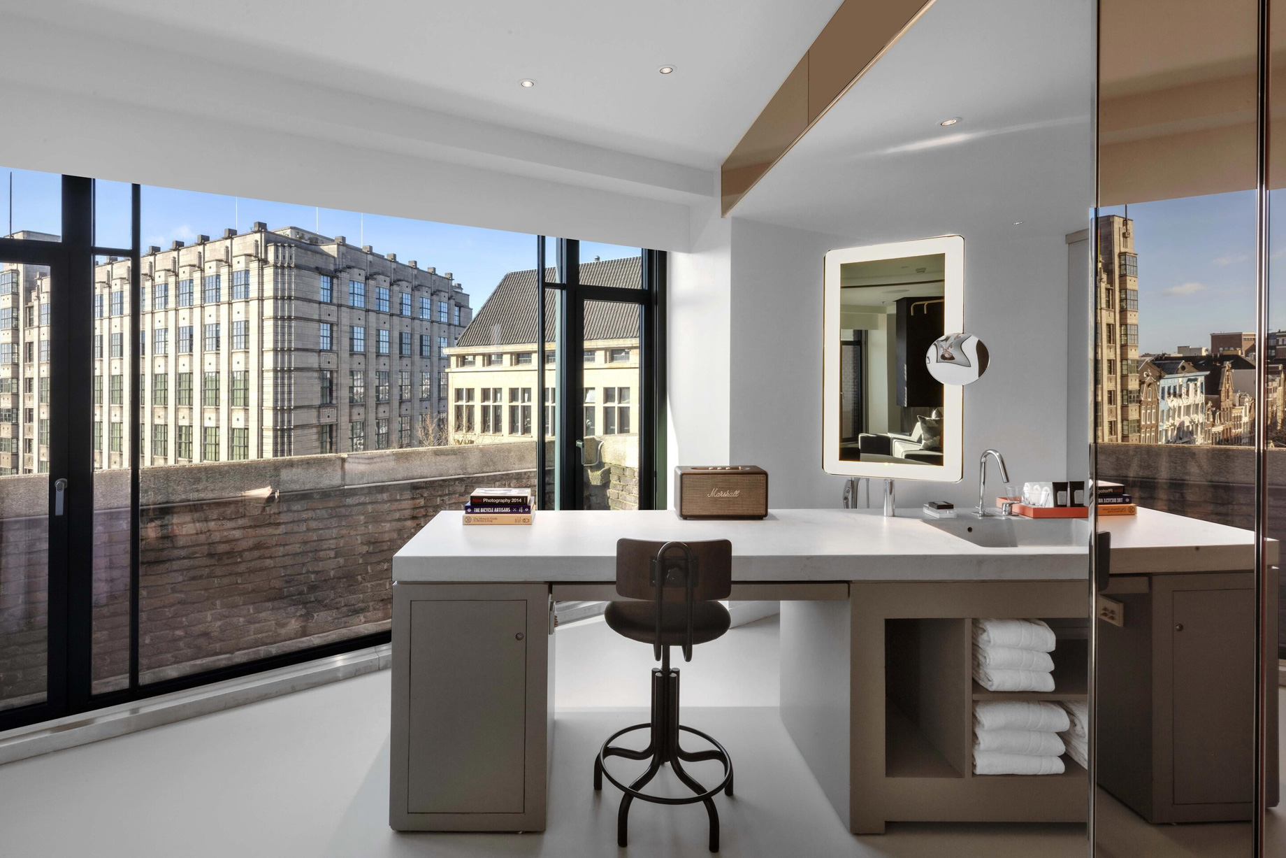 W Amsterdam Hotel – Amsterdam, Netherlands – WOW Exchange One Bedroom Studio Suite Desk