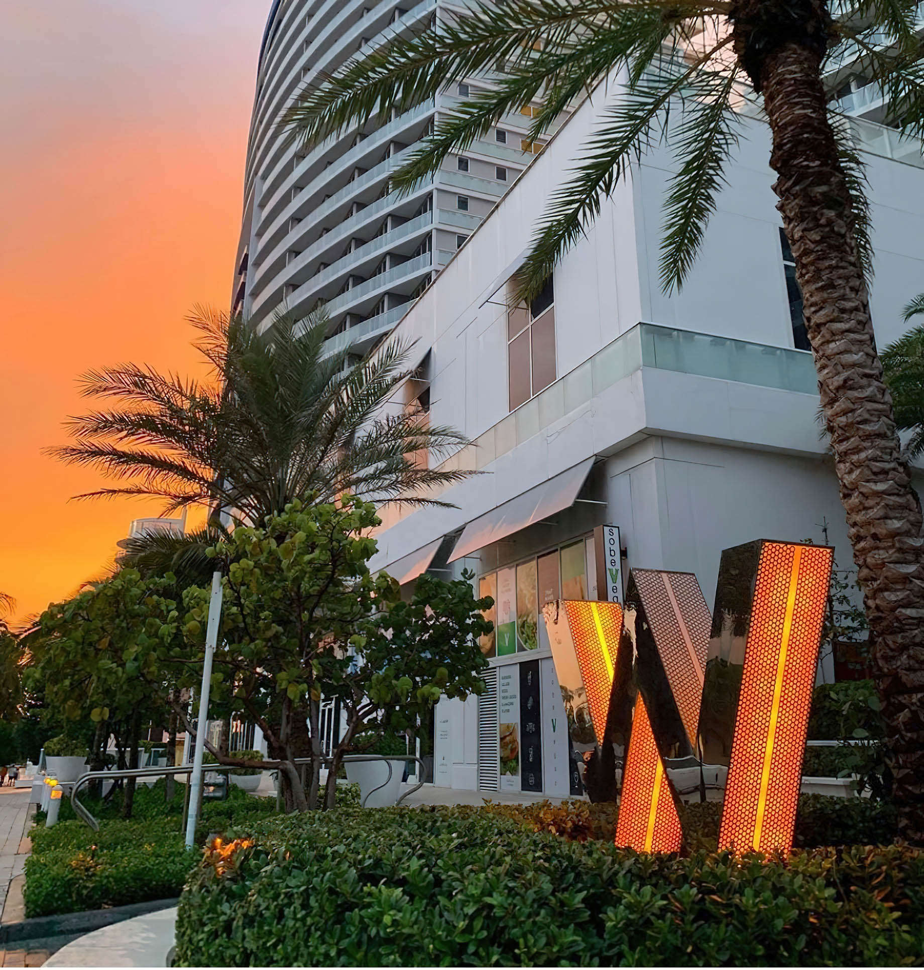 W Fort Lauderdale Hotel – Fort Lauderdale, FL, USA – W Sign Sunset