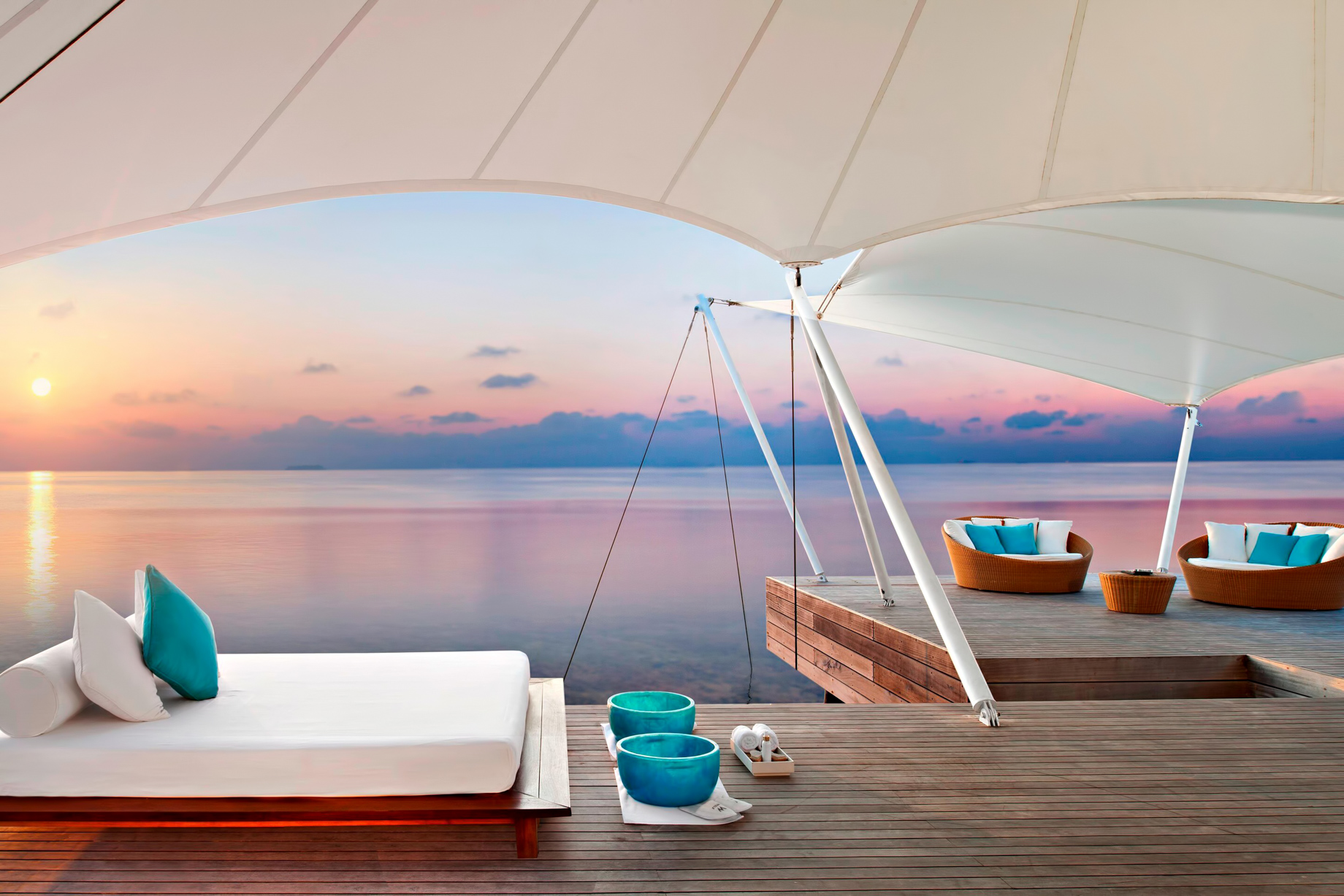 090 – W Maldives Resort – Fesdu Island, Maldives – AWAY Spa Sunset View