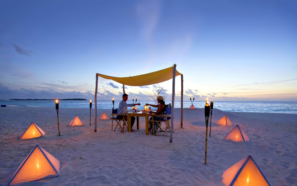 Six Senses Laamu Resort - Laamu Atoll, Maldives - Private Sandbank Dining Evening