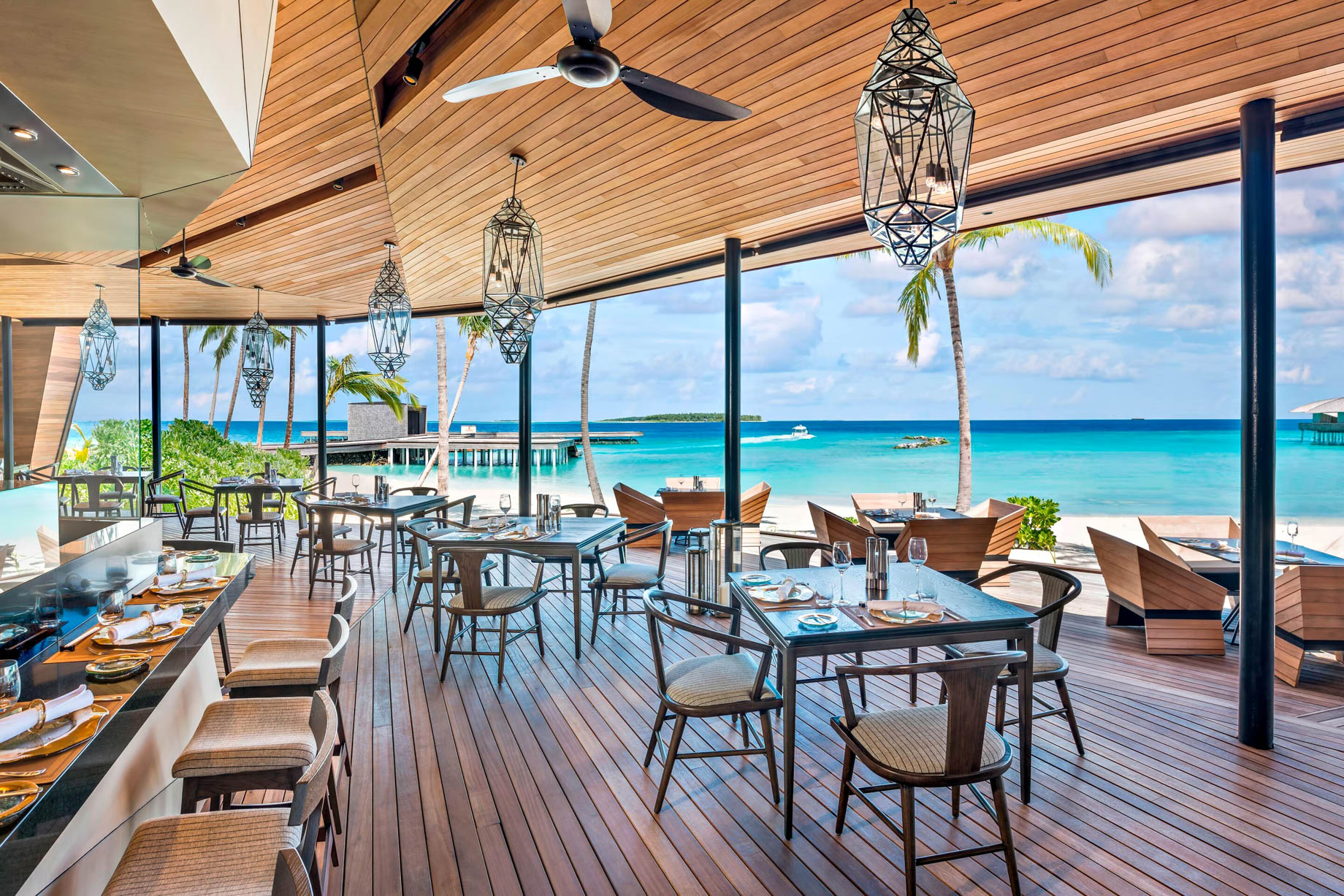 The St. Regis Maldives Vommuli Resort – Dhaalu Atoll, Maldives – Orientale Restaurant Interior