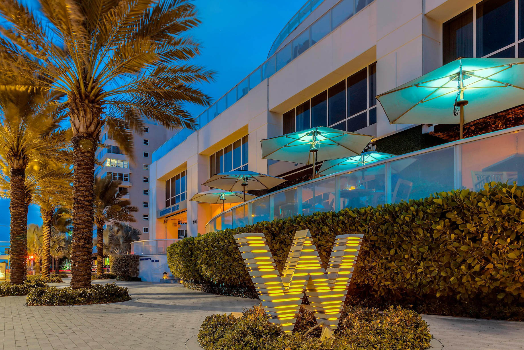 W Fort Lauderdale Hotel – Fort Lauderdale, FL, USA – Steak 954 Patio Exterior
