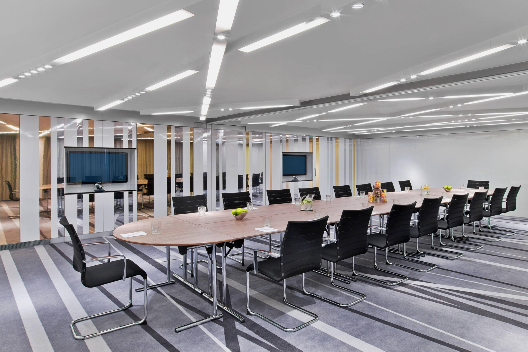 W London Hotel - London, United Kingdom - Studio Boardroom