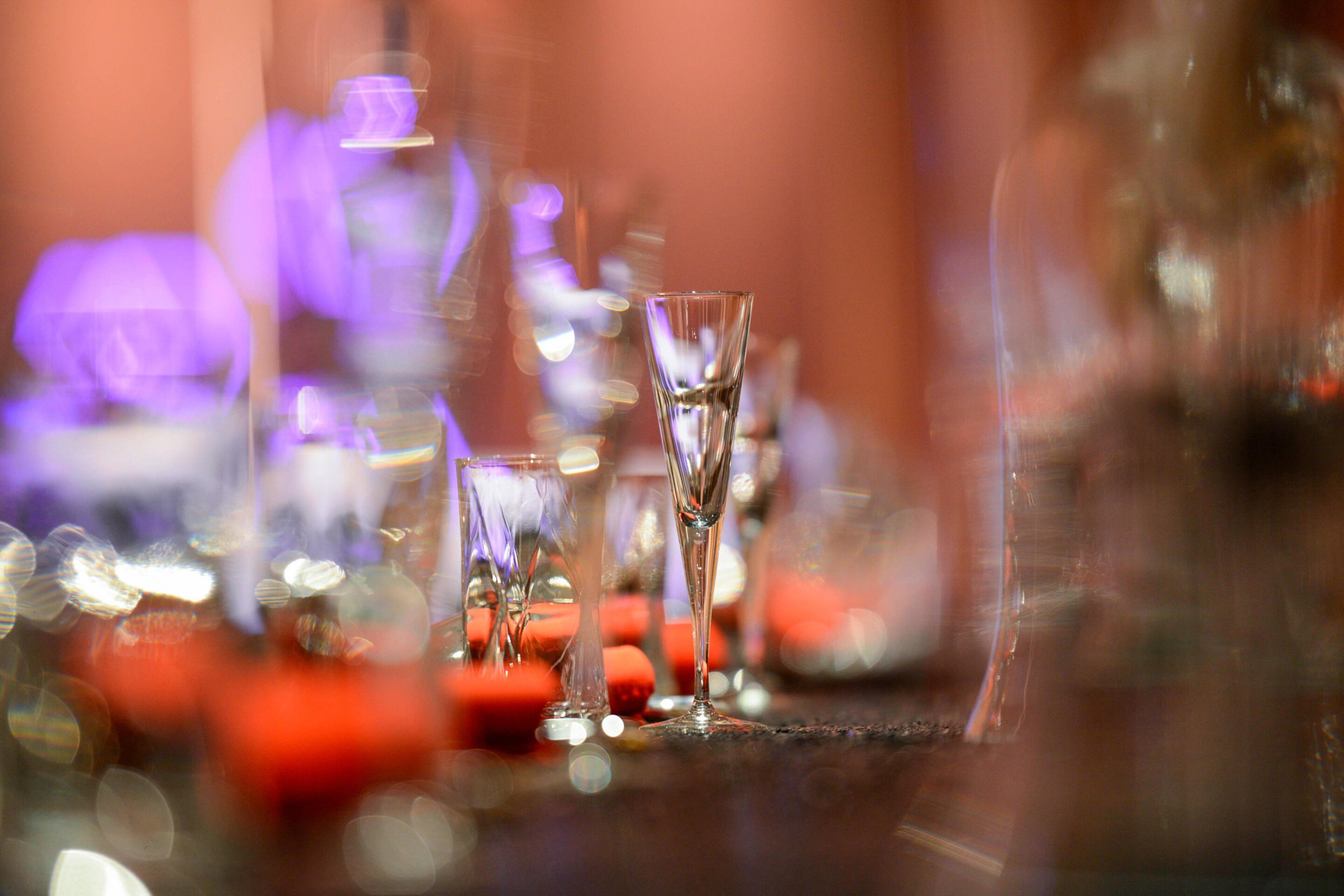 W Suzhou Hotel – Suzhou, China – Mood Glass