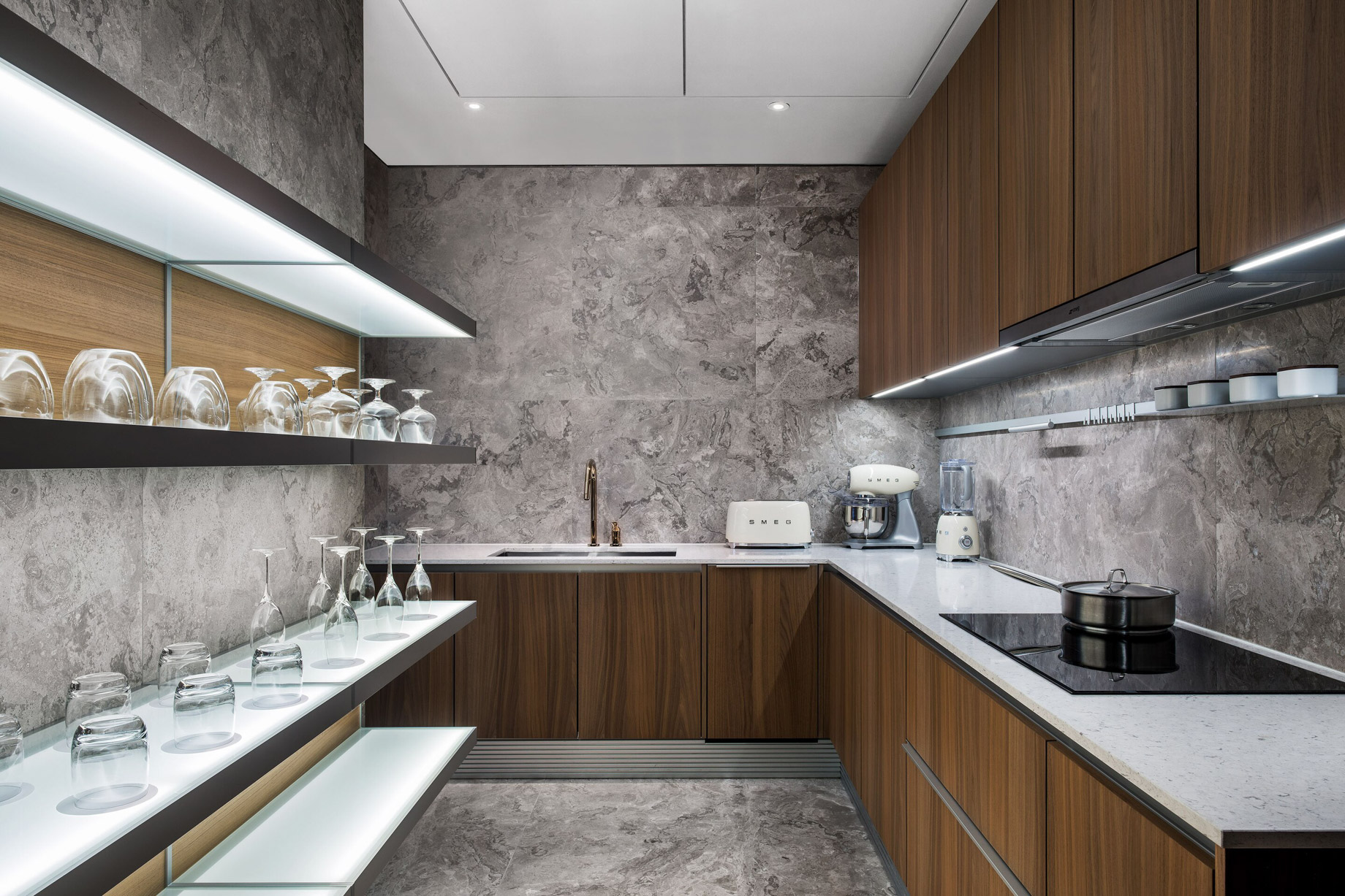 The St. Regis Hong Kong Hotel - Wan Chai, Hong Kong - Presidential Suite Kitchenette