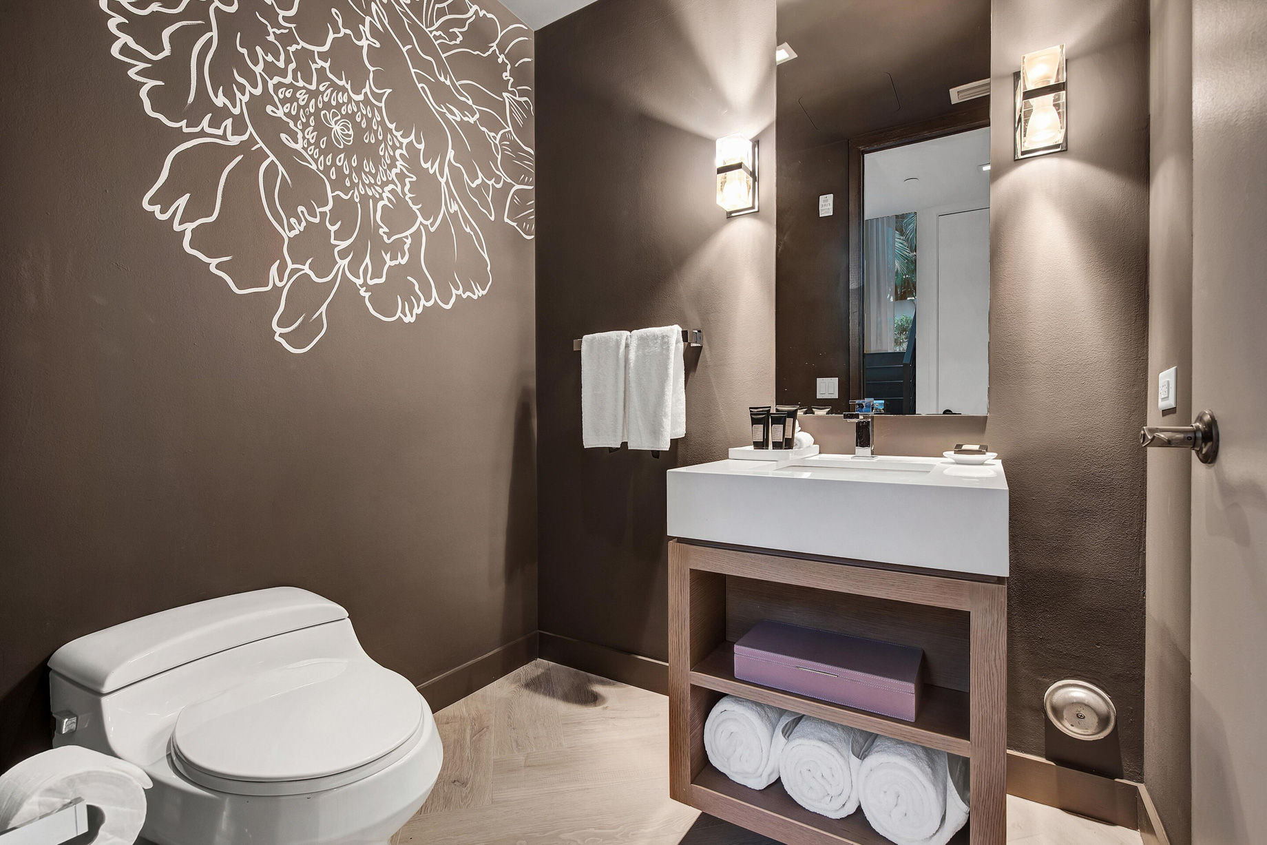 W South Beach Hotel – Miami Beach, FL, USA – Poolside Bungalow 2 Bedroom Suite Washroom