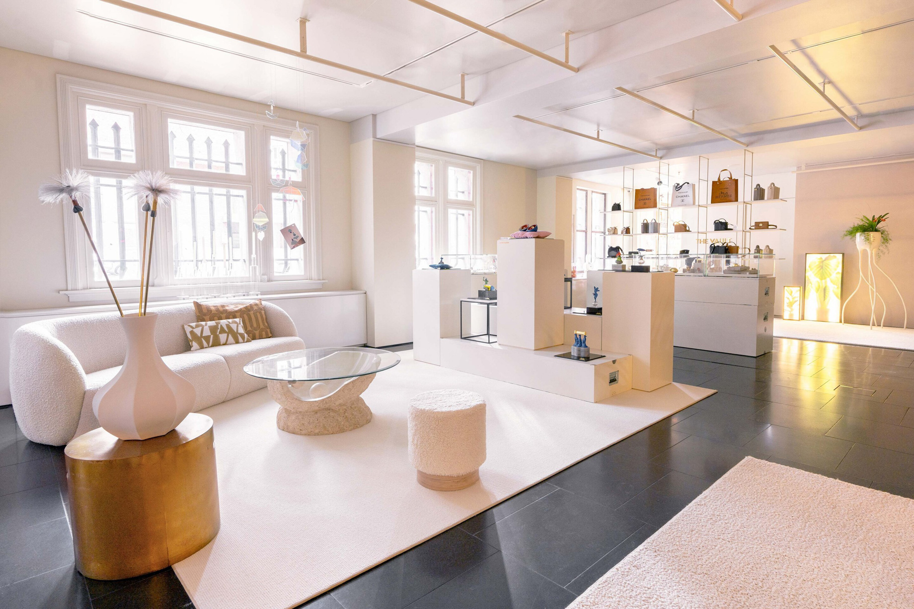 W Amsterdam Hotel - Amsterdam, Netherlands - X Bank Amsterdam Decor