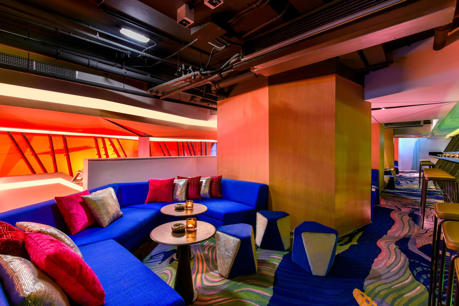 W Amman Hotel - Amman, Jordan - Aura Lounge Booth