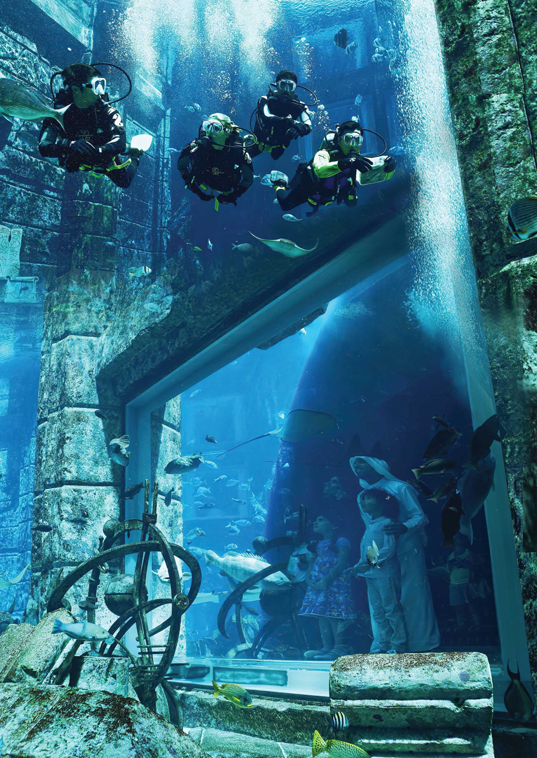 Atlantis The Palm Resort – Crescent Rd, Dubai, UAE – Dive Discovery. Underwater Viewing Area
