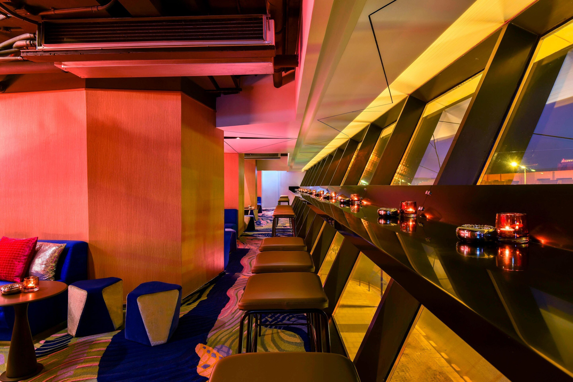 W Amman Hotel – Amman, Jordan – Aura Lounge Table Seats