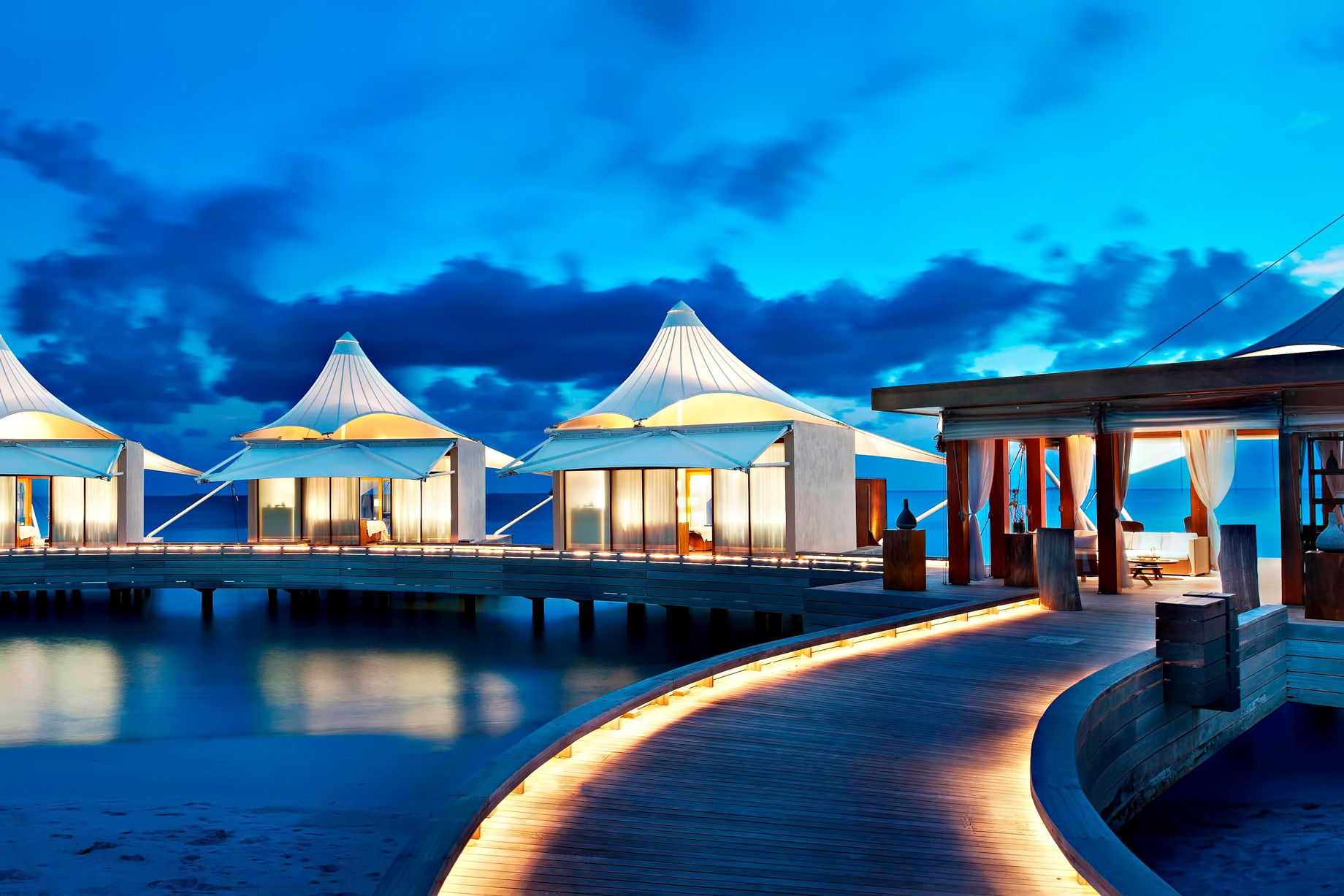 103 – W Maldives Resort – Fesdu Island, Maldives – AWAY Spa Night