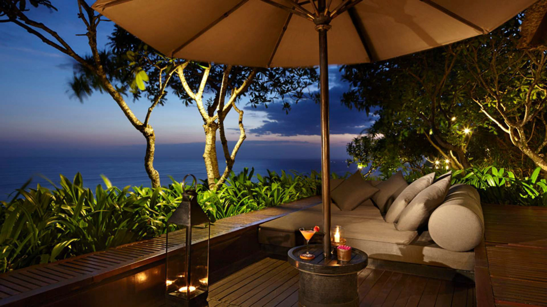 Bvlgari Resort Bali - Uluwatu, Bali, Indonesia - Ocean View Lounge Deck Night