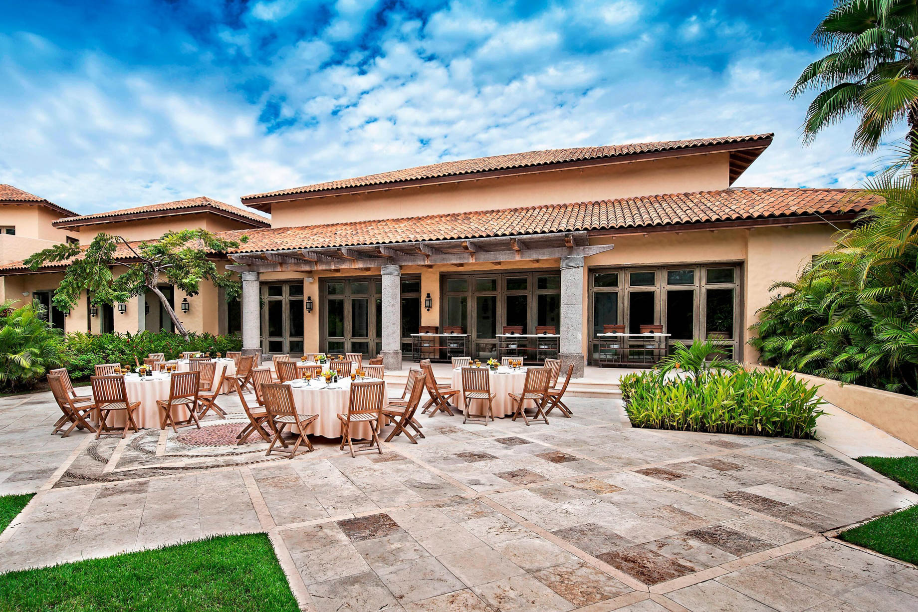 The St. Regis Punta Mita Resort – Nayarit, Mexico – Astor Terrace