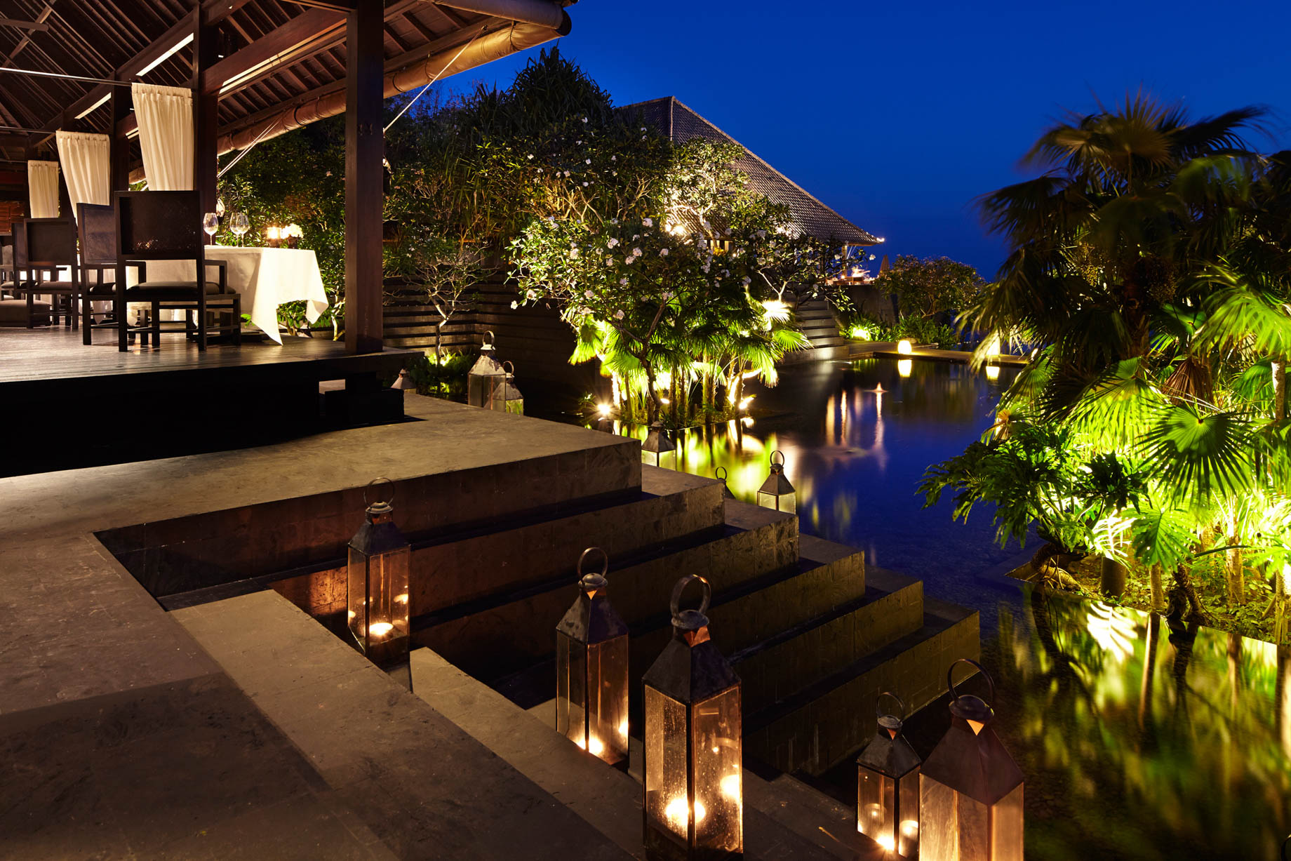 Bvlgari Resort Bali – Uluwatu, Bali, Indonesia – Il Ristorante Reflecting Pool Deck Night