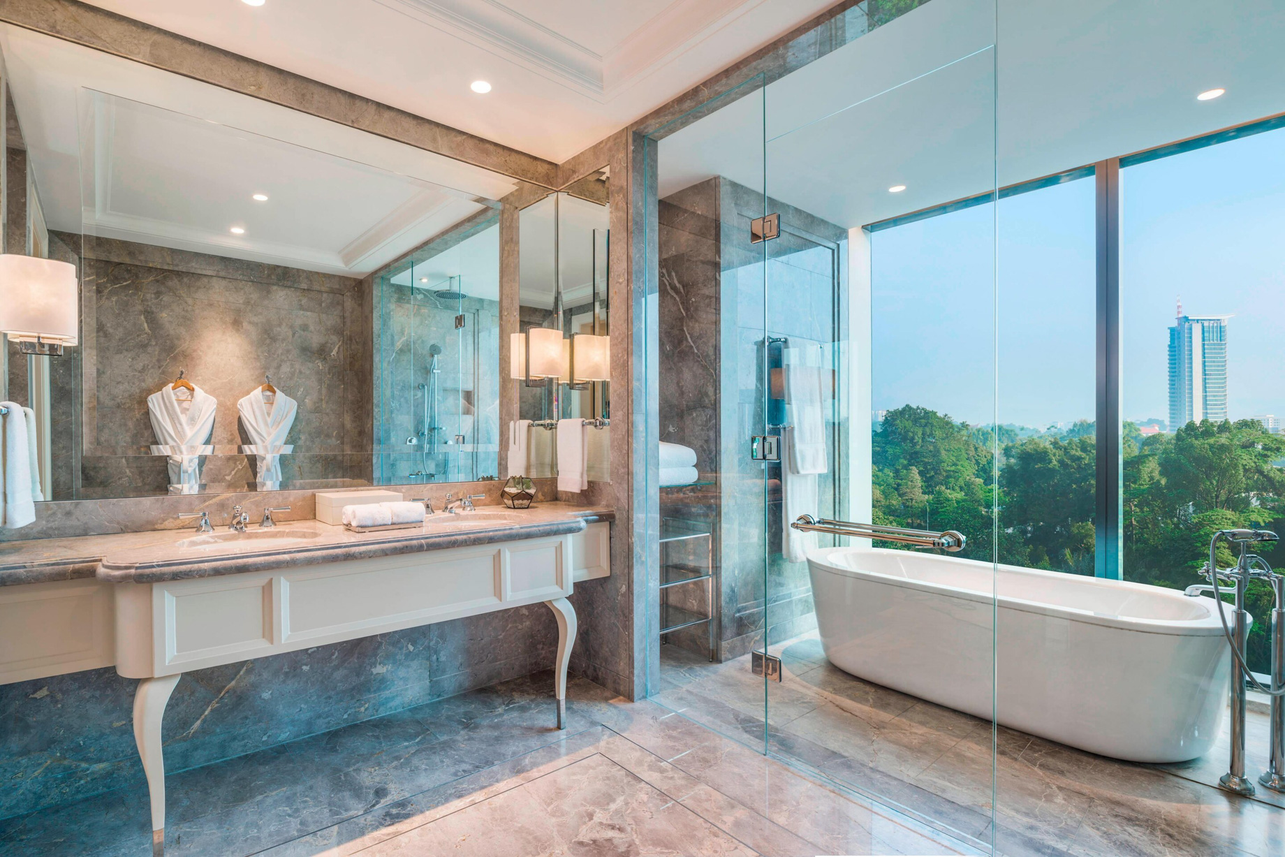 The St. Regis Kuala Lumpur Hotel - Kuala Lumpur, Malaysia - St. Regis Suite Bathroom